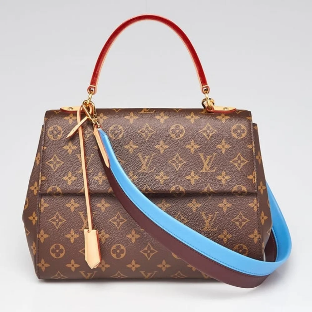 Authenticated Louis Vuitton LV Calfskin Cluny MM Shoulder Strap in Blue Glacial - Picture 8 of 16